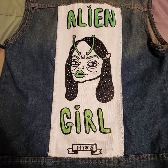 Handmade alien girl Jean jacket vest Hiss - Picture 6 of 9
